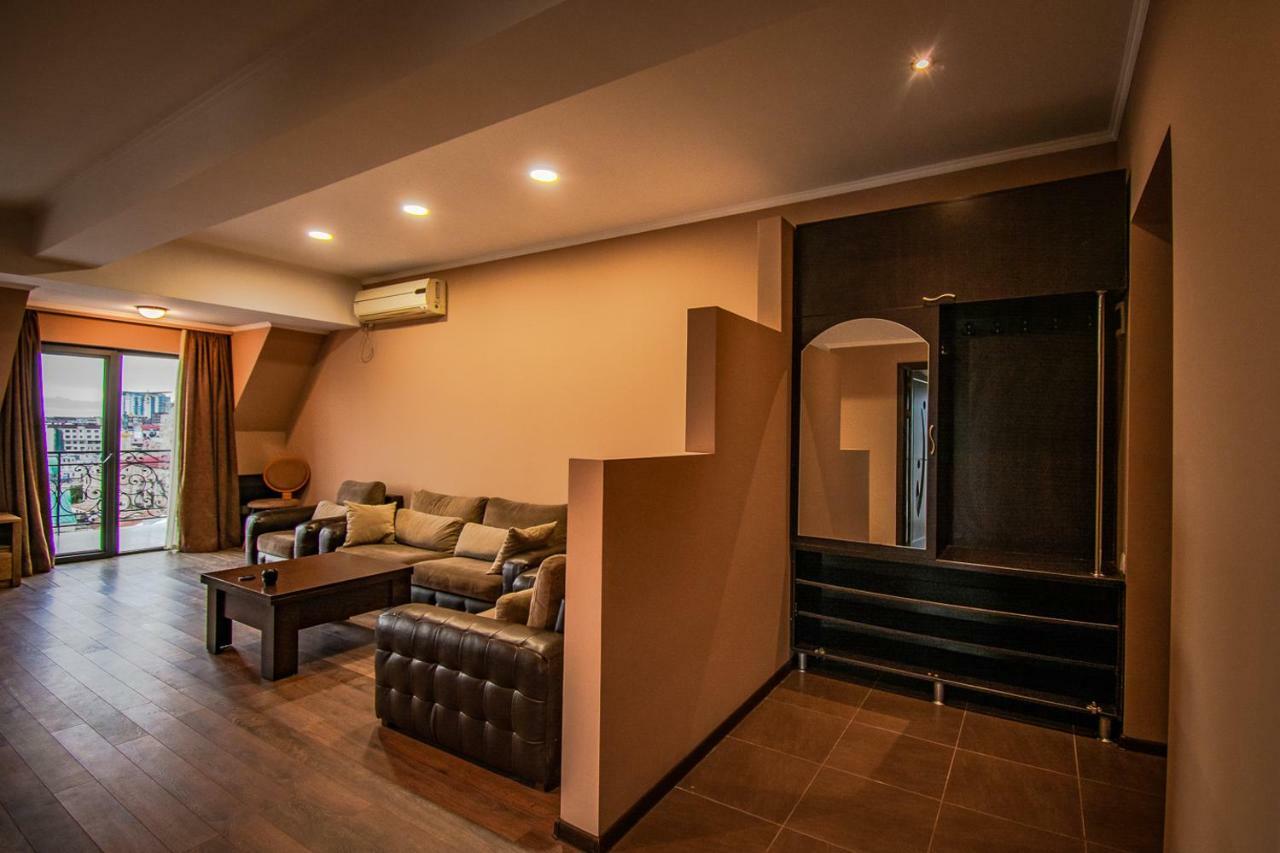 Daros Apartment 巴统 外观 照片